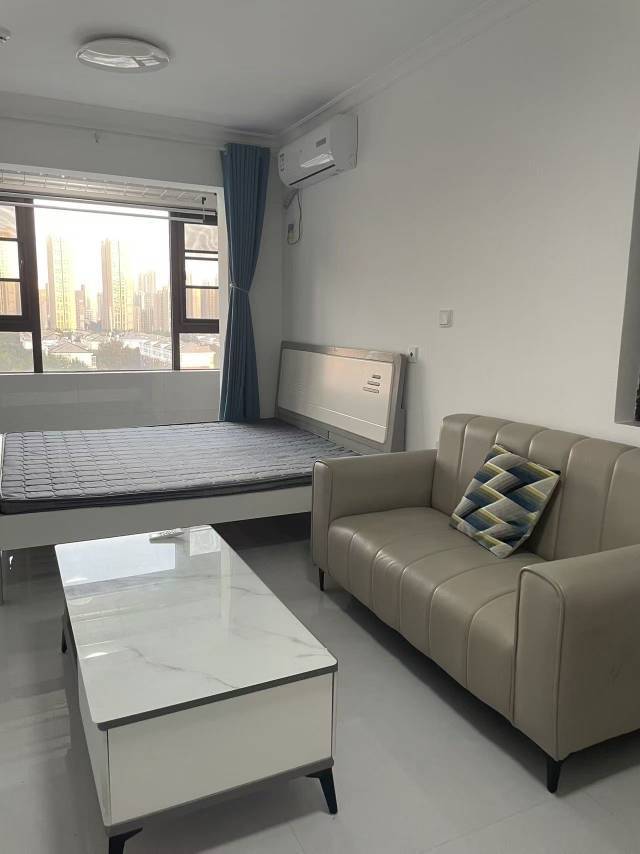Zhongyuan 汇泉景悦城6号院